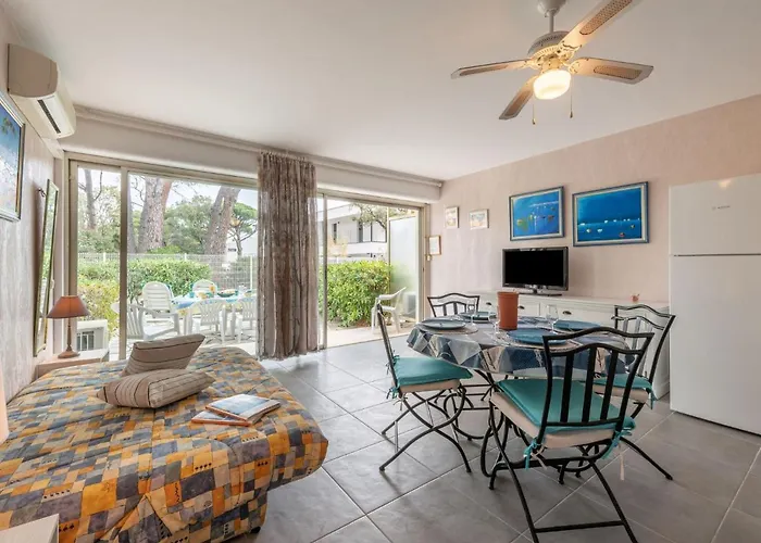 Apartman De La Plage-4 By Interhome Cavalaire-sur-Mer