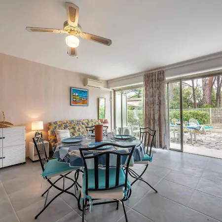 De La Plage-4 By Interhome شقة