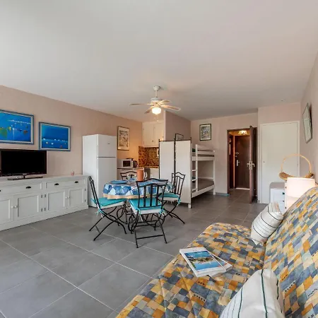 De La Plage-4 By Interhome شقة *